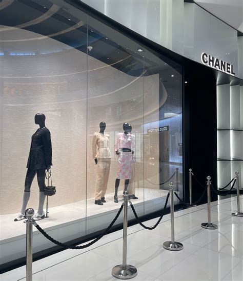 how to get a chanel job